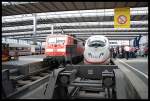 Links RE Bahn Nach Nrnberg-Hbf,Rechts ICE 3 Nach Oberhausen-Hbf,In Mnchen-Hbf.28.07.07