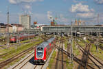 445 084 als RB16 nach Nürnberg verlässt am 21.08.2022 München Hbf.