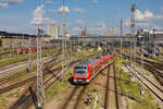 440 031+xxx als RE 9 nach Ulm am 21.08.2022 in München Hbf.