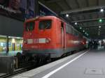 115 114-1 hat den CNL nach Roma Termini bereitgestellt und steht nun abgestellt in Mnchen Hbf, 7.4.2009