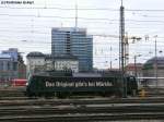 120 159  Das Original gibt's bei Mrklin  beim  Aufstelldienst  im Vorfeld des Mnchner Hbfs, 20.03.2010