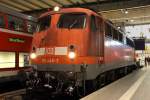 Die 115 448-3 mit einer CNL nach Hamburg/Berlin in Mnchen HBF am 07.12.2012