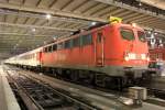 DB Cargo / Schenker 140 528-1 mit einer CNL in Mnchen HBF am 14.12.2012