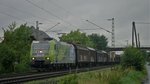 DB Cargo 185 152 mit einem leeren Autozug von Osnabrück nach Ingolstadt bei Rinkerode aus Richtung Münster kommend. Grüße zurück an den Tf! (03.08.2016)