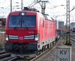 193 351 durchfährt Münster Hbf mit einem Auto-Leerpark, 14.03.2023