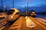 411 026  Leipzig  fhrt weiter nach Berlin Hbf und 101 056-0 fhrt weiter nach Leipzig Hbf, Sie standen in Naumburg (Saale). 26.01.2013