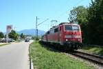 111 048-5 mit der RB 26567 von Offenburg nach Neuenburg (Baden) am Nachmittag des 05.08.13 bei der Einfahrt in den Zielbahnhof.