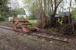 Dieser Prellbock markiert das Streckenende im Bahnhof von Neuhaus am Rennweg, am 04.05.2024.