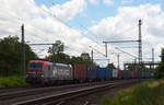 193 504 der PKP Cargo führte am 27.06.18 einen Containerzug durch Niederndodeleben Richtung Braunschweig.