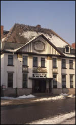 Der Bahnhof Nordhausen Nord am 3.2.1993 als Zugang zur Harzer Schmalspurbahn.