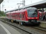 440 325-9 steht hier im Nrnberger Hbf, 23.Juni 2013.