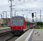 Eine X-Wagen-Traktion fhrt hier als S2 nach Nnberg-Altdorf in den Nrnberger Hbf ein.