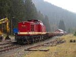 202 459 mit einem Bauzug,am 24.April 2022,in der Abstellanlage von Oberhof(Thür.).