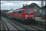 111145-9 hält mit dem RE nach Rheine hier am 11.1.2004 um 9.43 Uhr im HBF Osnabrück.