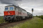 DB Cargo 232 484 ziehend und 232 092 schiebend, zottelten einen beladenen Kesselzug aus Stendell, über Polen und Pasewalk nach Neubrandenburg.