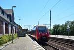 442 632 fährt in Potsdam Sanssouci als RB20 nach Oranienburg aus.