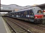 Dieser Zug ist ein Ersatzzug fr die Berliner S-Bahn im Bahnhof Potsdam Hbf Gleis 1 und steht zur Abfahrt bereit. 21.10.2009