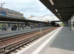 Potsdam Hauptbahnhof, Fernbahnsteige vom S-Bahnsteig aus (23.06.2010)