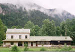 24. Juni 1995, Bahnhof Bischofswiesen an der Strecke Freilassing - Berchtesgaden.