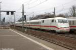 401 576-4  Bremen  als ICE 373 von Berlin Ostbahnhof nach Frankfurt(Main)Hbf, stand fast 15min an einem rotem Signal in Rathenow.