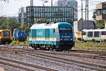 Im nördlichen Vorfeld des Hauptbahnhofes von Regensburg rangierte am 26.08.2015 alex 223 064, nach ihrer Ankunft mit ihrem Zug aus Hof Hbf.