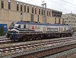 Stadler Eurodual 159 222 ( 9080 2159 222-0 D-RCM ) beim pausieren in Regensburg am 13.1.2024