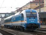 183 001 wartet im Regensburger Hbf mit einem Wagen, 14.03.2009 (Bahnbilder-Treffen Regensburg)