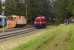 Rennsteigbahn 213 334  Marion  am 01.05.2017 im Bahnhof Rennsteig.