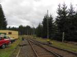 Die Ausfahrt Richtung Schmiedefeld und Ilmenau, am 23.08.2014 im Bahnhof Rennsteig.