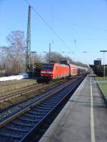 Zur Zeit werden die Bahnsteigdcher im Bahnhof Rheda-Wiedenbrck saniert.