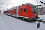 RE5 (RE4361) nach Elsterwerda steht am 27.2.2018 im Rostocker Hauptbahnhof bereit.