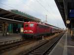 110 236 bei der Rckkehr aus Potsdam bzw. Berlin. Sie brachte Touristen von Kreuzfahrtschiffen nach Berlin und wieder zurck. Hier bei der  Durchfahrt  in Rostock Hbf. 
28.05.2010