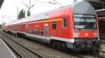 Eine Rostocker S-Bahn (S2 nach Gstrow) am Rostocker Hauptbahnhof am 30.08.2009.