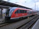 Der Rostocker Desiro 642 550,am 17.Dezember 2011,im Einsatz als RE auf der Strecke nach Graal Mritz im Rostocker Hbf.