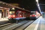 Abendliche Impression aus dem Rostocker Hbf mit einem ET der Baureihe 429 sowie einem Dosto-Wagenpark.