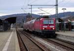 Abschied von der Saalebahn - 143 190-7 mit einer der letzten RBs von DB Regio nach Naumburg in Saalfeld (Saale) am 12. Dezember 2015.