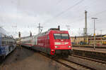 101 076-8 am 21. Mai 2021 mit dem IC 2058 bei der Einfahrt in Saarbrücken Hbf