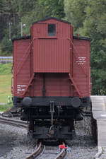 Dieser Rf4-Rollwagen (97-08-63) war mit einem gedeckten Güterwagen (05-63-98) beladen in Schmalzgrube abgestellt.