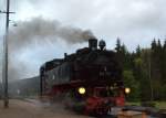 99 731 steht am Abend des 04.10.09 in Schnheide Sd.