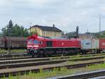 DB Cargo 0077 005-2 ( 9287 0077 005-2 F-DB ) abfahrbereit in Schwandorf am 28.6.2024