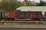 Ein EaosX mit der Nummer 5400 779-0 steht in Solingen Hbf bei einem Schrotthändler am Zustellgleis.