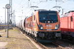 187 500-4 HSL Logistik GmbH mit einem Getreidezug in Stendal und fuhr weiter in Richtung Magdeburg. 07.04.2018