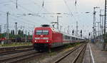 101 029-7 fährt mit dem IC145 nach Berlin Gesundbrunnen in Stendal ein.