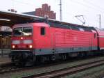 143 273 mit einem RE aus Magdeburg zur Weiterfahrt nach Uelzen ber Salzwedel.
Standort Bahnsteig 4 in Stendal.