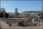 Momentaufnahme - 

Zur Zeit bietet sich dieser freie Blick auf den Südflügel des Stuttgarter Hauptbahnhofes, allerdings wird dieser von rechts schon  angeknabbert . 

22.02.2011 (M)