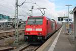 Am 23.10.2014 fuhr 146 223-3  Kein Job wie jeder andere  mit einem Regional-Zug aus dem Hauptbahnhof von Stuttgart.