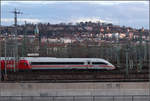 . Taurus und -

... ICE 4 im Vorfeld des Stuttgarter Hauptbahnhofes. Während die Taurus auf ihren Einsatz einen IC nach Zürich zu bringen wartet, begibt sich der ICE 4 auf seine Fahrt nach Hamburg-Altona.

16.02.2018 (M)