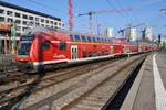 RE22023 von Stuttgart Hauptbahnhof nach Tübingen Hauptbahnhof verlässt am 16.11.2018 den Startbahnhof.