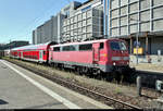 111 120-2 von DB Regio Baden-Württemberg als RE 32901 nach Tübingen Hbf steht im Startbahnhof Stuttgart Hbf auf Gleis 2.