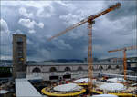 Dunkle Wolken über der Bahnbaustelle -     ...